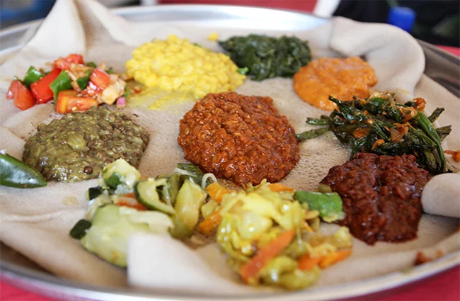 Ethiopian Food, a Sub-Saharan African Table Full of Color, Spice, and Quiet Brilliance Ethopian Food